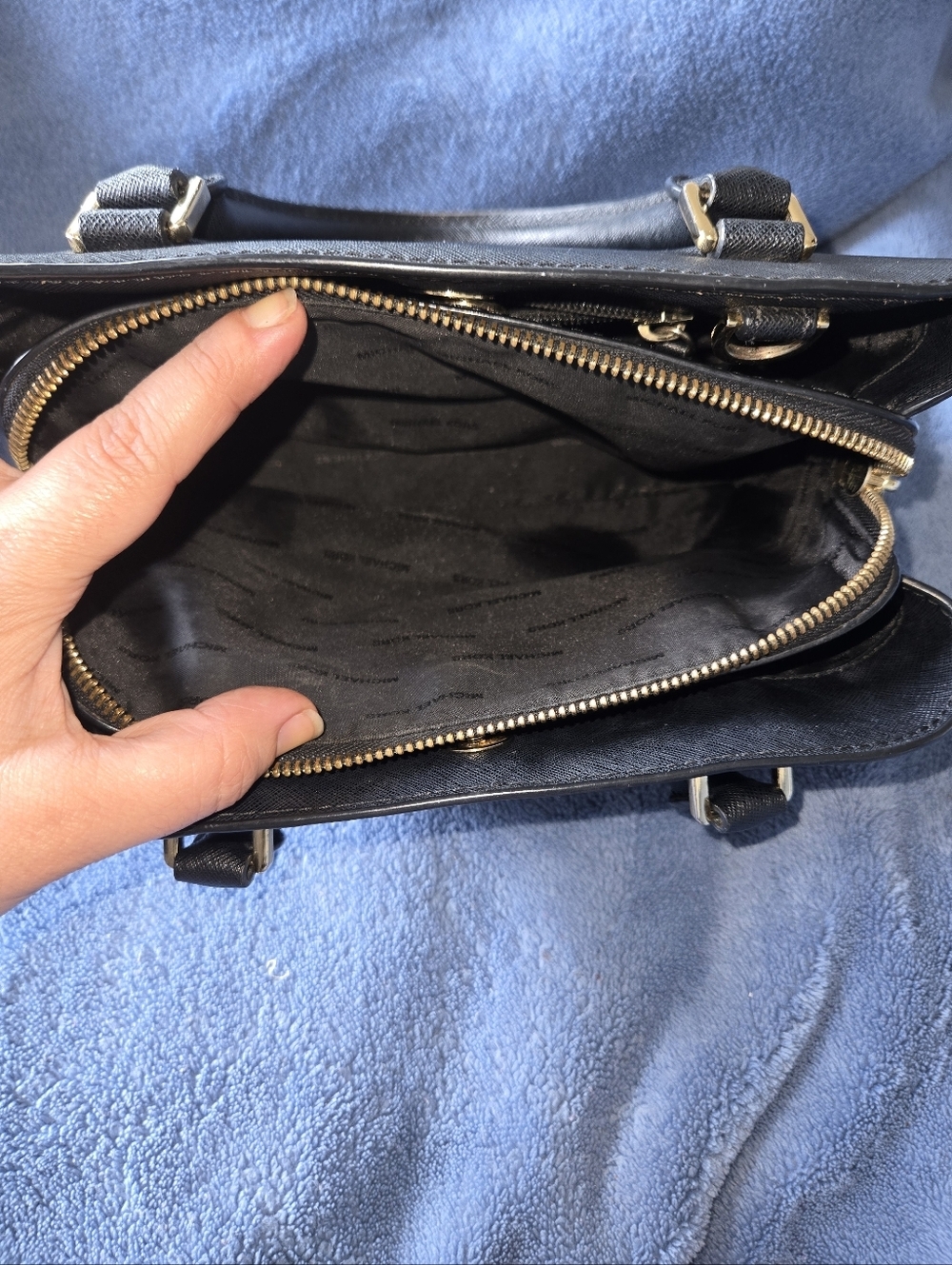 Michael Kors savannah Bag - Picture 8 of 15